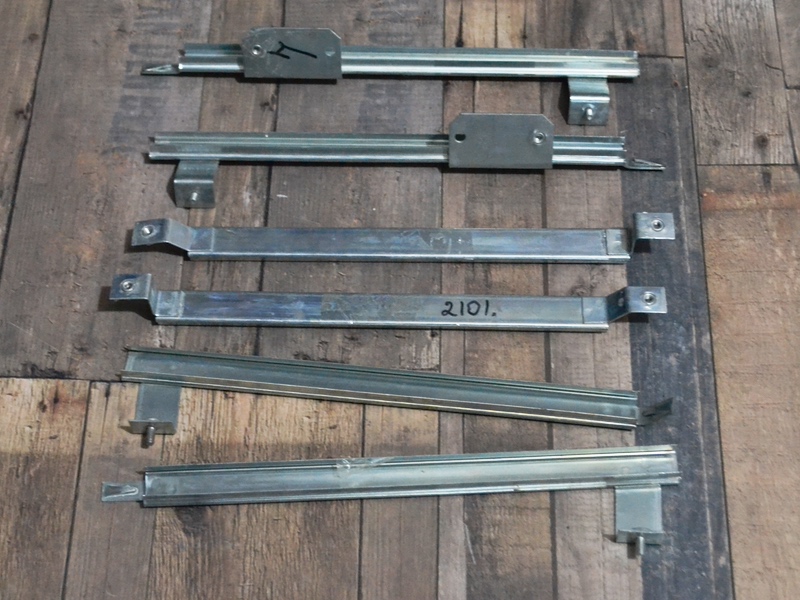 Lada 2101 2102 2103 2106 Front And Rear Windows Guide Rail Set 