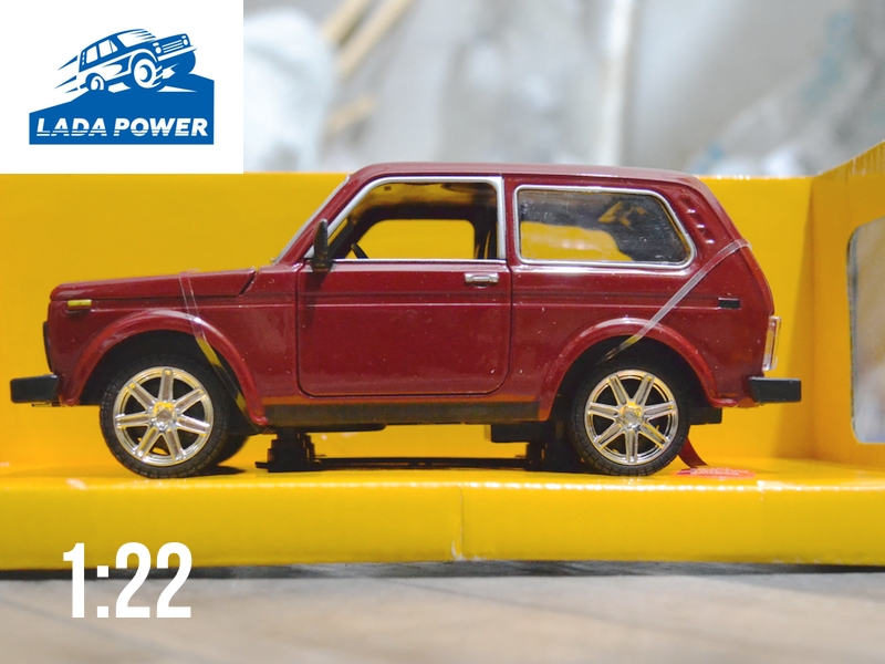 Lada Niva Toy Car 1:22 Red (20cm)